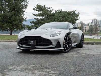 Aston Martin DB12  2024 à Vancouver, Colombie-Britannique