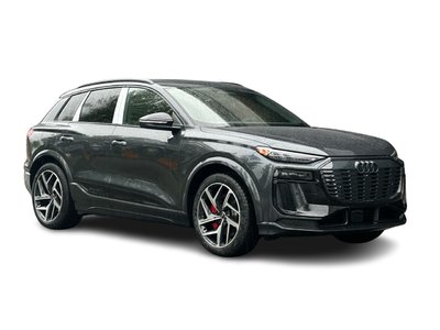Audi SQ6 e-tron  2025 à Vancouver, Colombie-Britannique