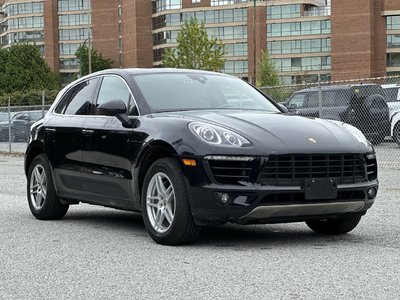Porsche Macan  2017 à Vancouver, Colombie-Britannique