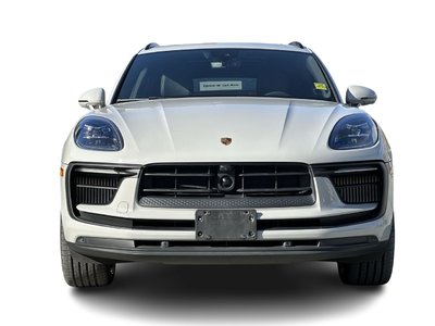 Porsche Macan  2023 à Vancouver, Colombie-Britannique
