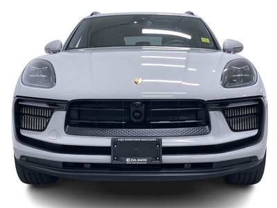 2023 Porsche Macan in Vancouver, British Columbia