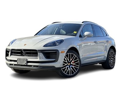Porsche Macan  2023 à Vancouver, Colombie-Britannique