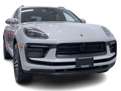 2023 Porsche Macan in Vancouver, British Columbia