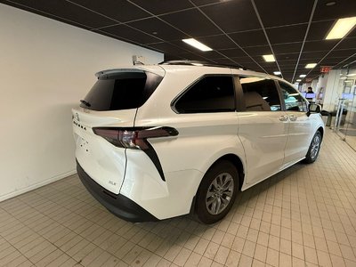 Toyota Sienna Hybrid  2025 à Vancouver, Colombie-Britannique