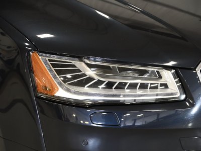 2017 Audi A8 in St-Bruno, Quebec