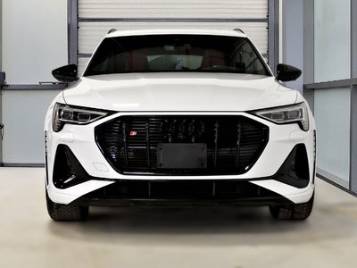 Audi e-tron S Sportback  2022 à St-Bruno, Québec