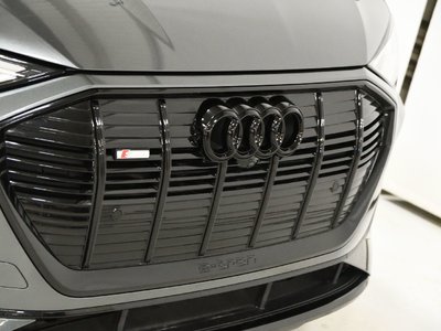 Audi e-tron  2023 à St-Bruno, Québec