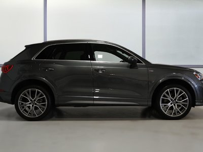 Audi Q3  2023 à St-Bruno, Québec