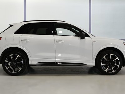Audi Q3  2023 à St-Bruno, Québec