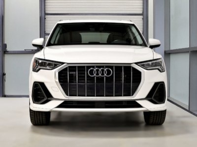 Audi Q3  2023 à St-Bruno, Québec