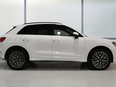 Audi Q3  2023 à St-Bruno, Québec