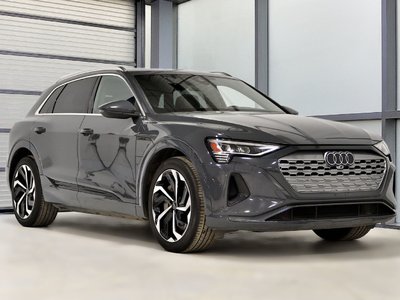 Audi Q8 e-tron  2024 à St-Bruno, Québec