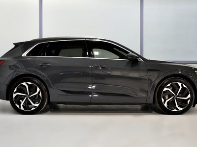 2024 Audi Q8 e-tron in St-Bruno, Quebec