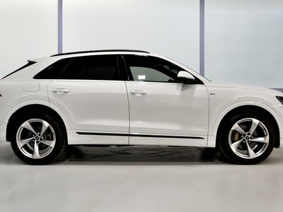 2019 Audi Q8 in St-Bruno, Quebec