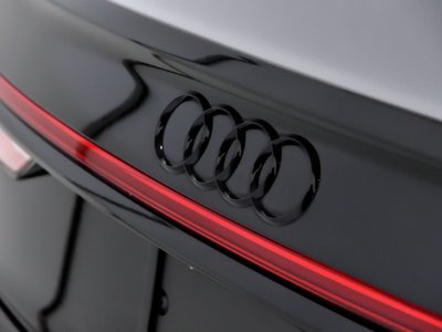 2021 Audi S8 in St-Bruno, Quebec
