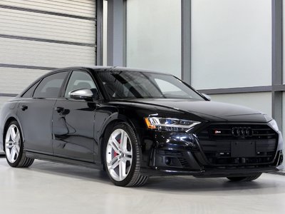 2021 Audi S8 in St-Bruno, Quebec
