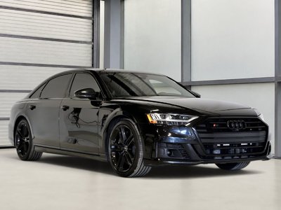 2021 Audi S8 in St-Bruno, Quebec