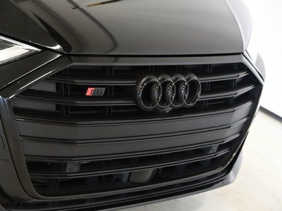 2021 Audi S8 in St-Bruno, Quebec