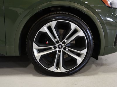 2021 Audi SQ5 in St-Bruno, Quebec