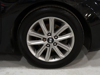 2013 Hyundai Elantra in St-Bruno, Quebec
