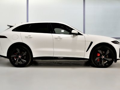 Jaguar F-PACE  2022 à St-Bruno, Québec
