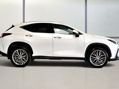 2022 Lexus NX in St-Bruno, Quebec