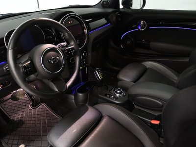 MINI 3 Door  2024 à St-Bruno, Québec