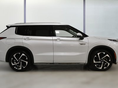 Mitsubishi Outlander  2024 à St-Bruno, Québec