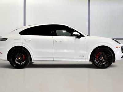Porsche Cayenne Coupe  2022 à St-Bruno, Québec