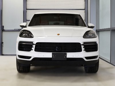 Porsche CAYENNE E-HYBRID  2023 à St-Bruno, Québec