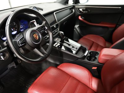 Porsche Macan  2023 à St-Bruno, Québec