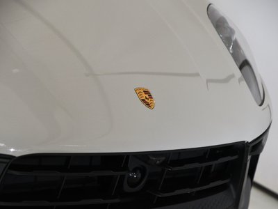 Porsche Macan  2023 à St-Bruno, Québec