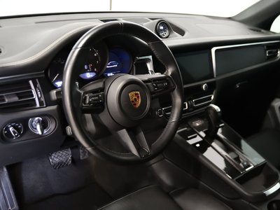 Porsche Macan  2023 à St-Bruno, Québec