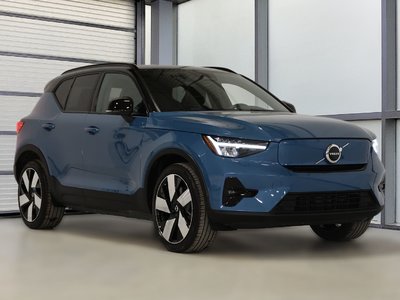 Volvo XC40 Recharge Pure Electric  2023 à St-Bruno, Québec