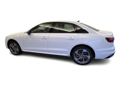 Audi A4  2022 à Thornhill, Ontario