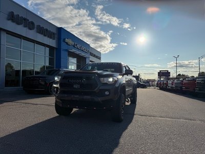 2022 Toyota TACOMA TRD SPORT 4X4