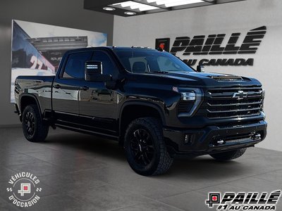 Chevrolet Silverado 2500HD High Country 2025 3L, TOIT OUVRANT, ÉDITION MINUIT, MARCHE PIED ESCAMOTABLE