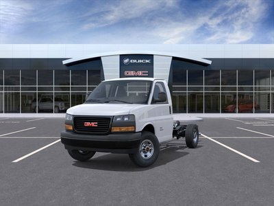 2026 GMC Savana Cutaway 3500 WT 139''