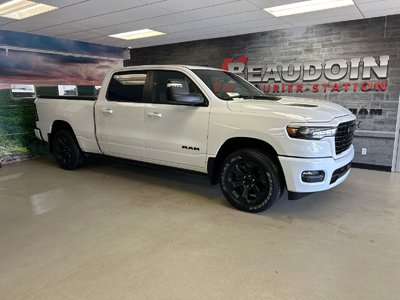 2025 Ram 1500 SPORT
