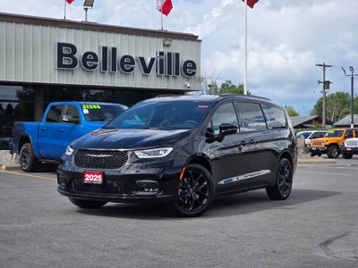 2025 Chrysler Pacifica
