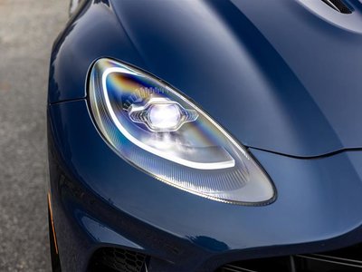 Aston Martin DBX707  2023 à Vancouver, Colombie-Britannique