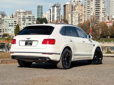 Bentley Bentayga  2018 à Vancouver, Colombie-Britannique