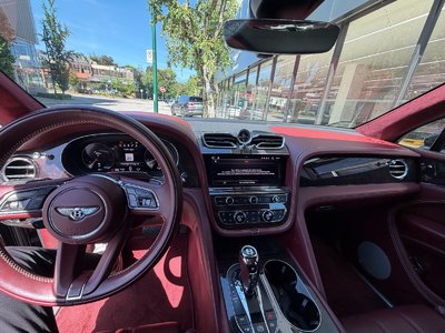 Bentley Bentayga  2021 à Vancouver, Colombie-Britannique