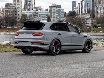 Bentley Bentayga  2023 à Vancouver, Colombie-Britannique