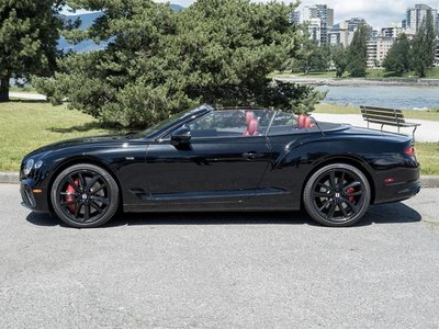 Bentley Continental GTC  2024 à Vancouver, Colombie-Britannique