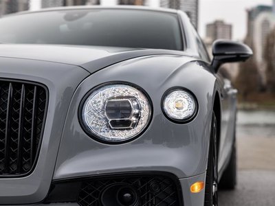 Bentley Flying Spur  2023 à Vancouver, Colombie-Britannique