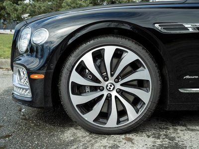 Bentley Flying Spur  2024 à Vancouver, Colombie-Britannique