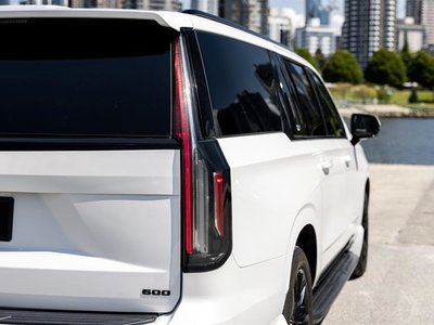 Cadillac Escalade ESV  2022 à Vancouver, Colombie-Britannique