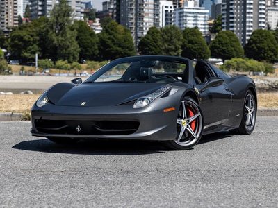 Ferrari 458 Spider  2014 à Vancouver, Colombie-Britannique