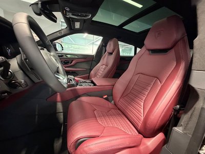 Lamborghini Urus  2026 à Vancouver, Colombie-Britannique